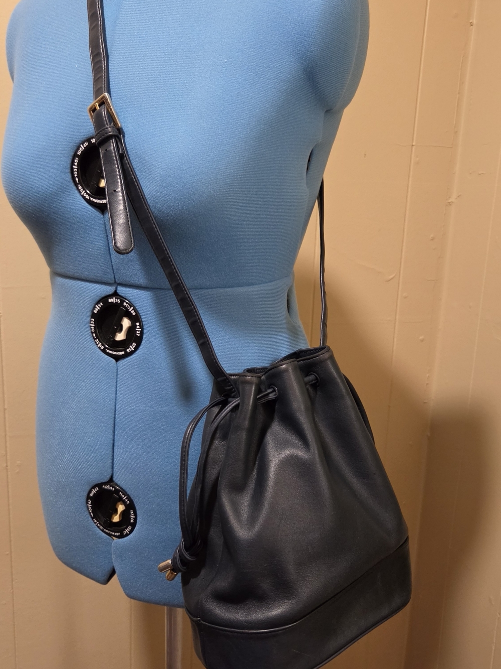 Giani Bernini Navy Leather Drawstring Bucket Bag